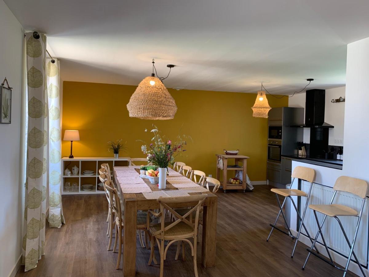Chateau Du Mauny, Gites Et Chambres D'Hotes En Bourgogne Rosey Esterno foto
