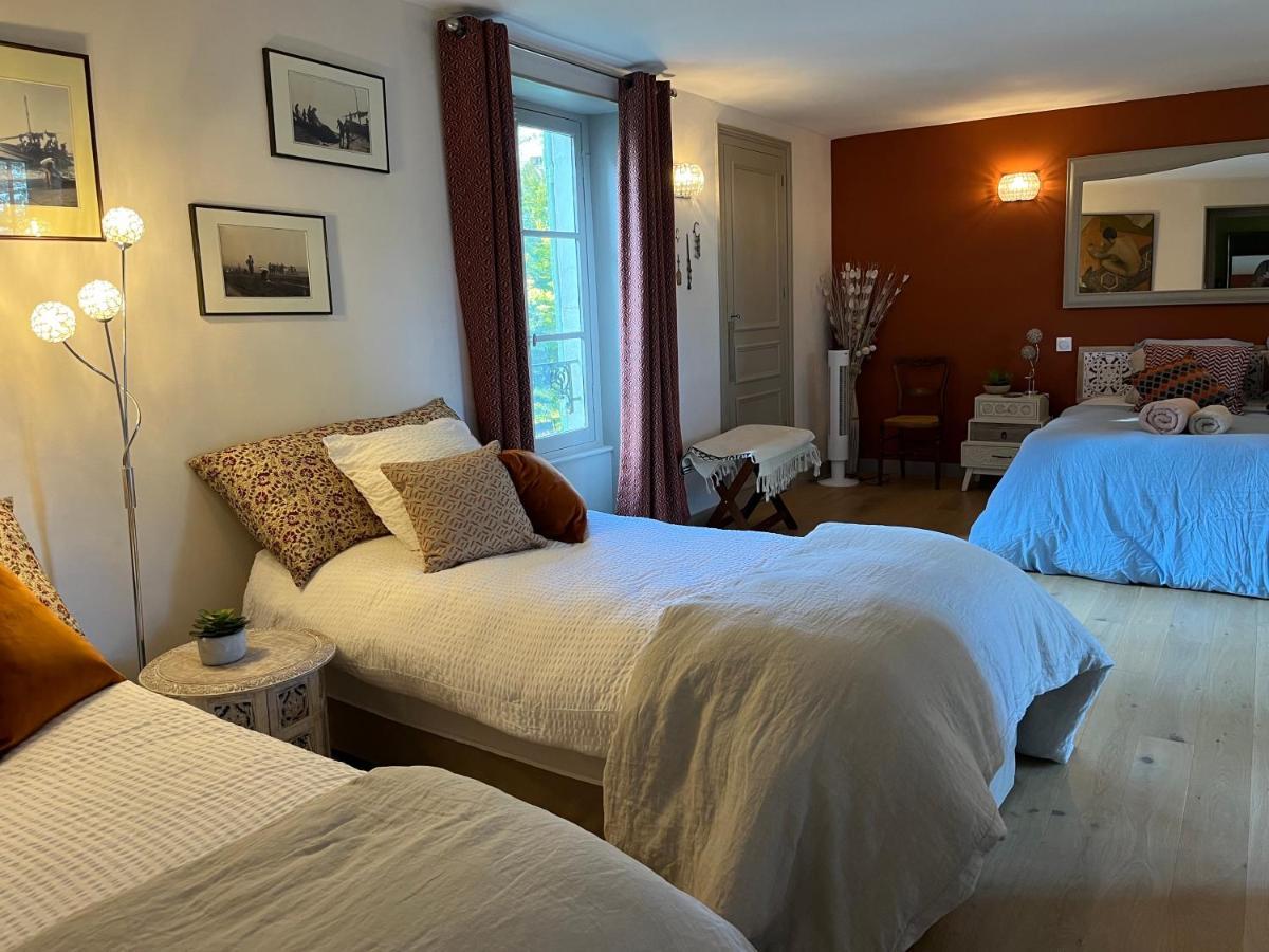 Chateau Du Mauny, Gites Et Chambres D'Hotes En Bourgogne Rosey Esterno foto